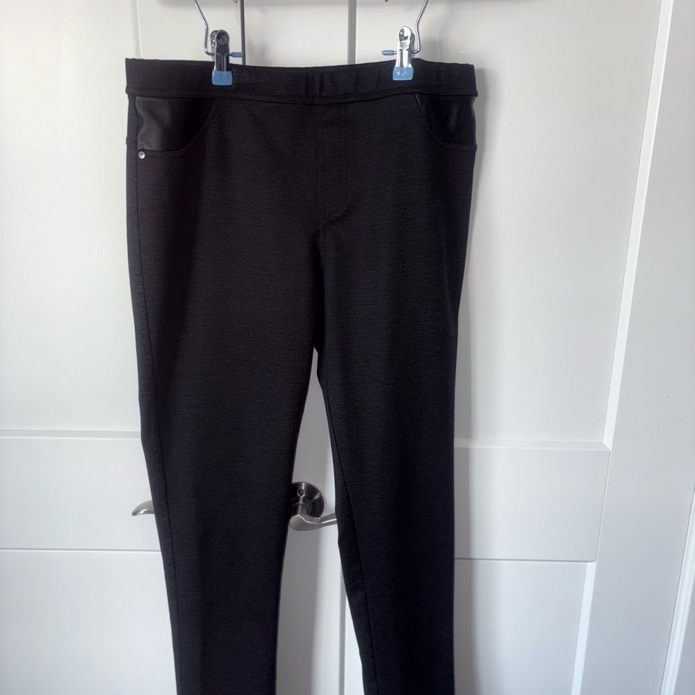 DKNY Women's lot of 2 Black and charcoal grey stretch Textured Pants